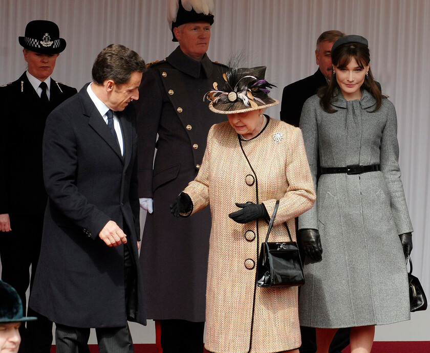 08-0632 27 
 State visit of Nicolas Sarkozy, President of the French Republic and Madame Nicolas Sarkozy, Windsor Riverside Station, with HM queen and the Duke of Ed - Mike Swift 25/3/08